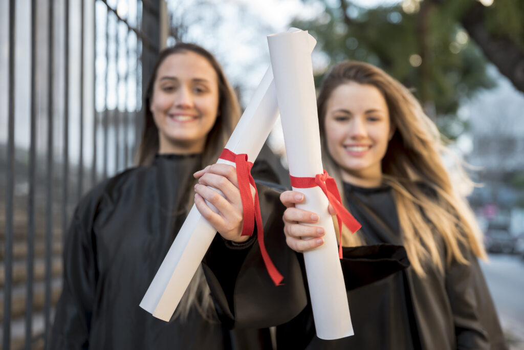 Diplomas Universitários: Importância, Tipos e Como Escolher o Melhor Caminho 1 Diplomas Universitários: Importância